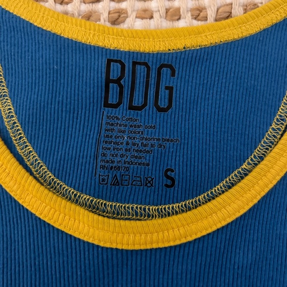 BDG-Urban Outfitters top - size small - Picture 2 of 4